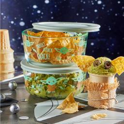 Pyrex Star Wars The Child 4-Piece Decorated Glass Food Storage Container Set with Lids thumbnail 1