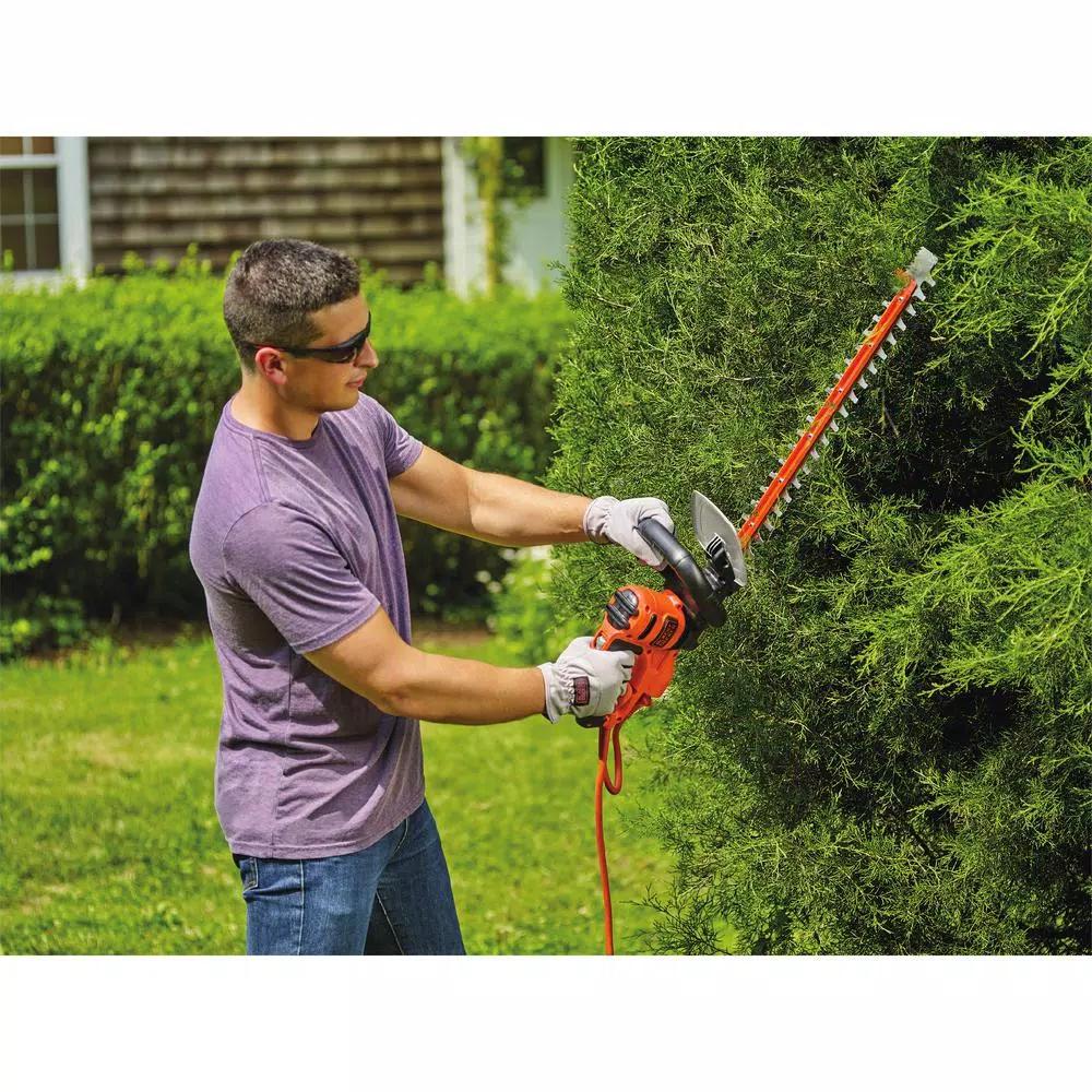 BLACK+DECKER SAWBLADE 22 in. Corded Electric Hedge Trimmer, 4 Amp
