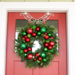 Village Lighting Company 30 in. Pre-Lit LED Christmas Cheer Wreath with 50 Warm White Lights and Remote Control thumbnail 2