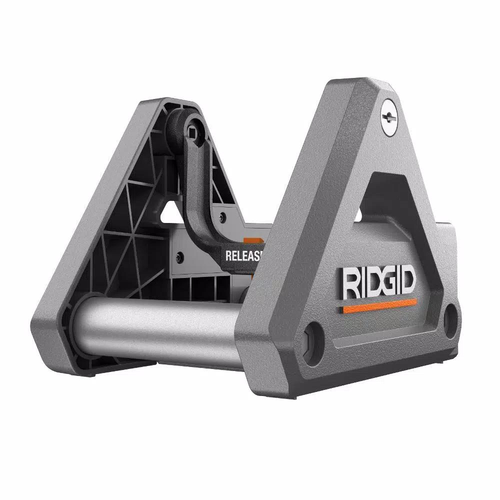 RIDGID 18V Cordless LED Flood Light with Detachable Light and 1.5 Ah Lithium-Ion Battery
