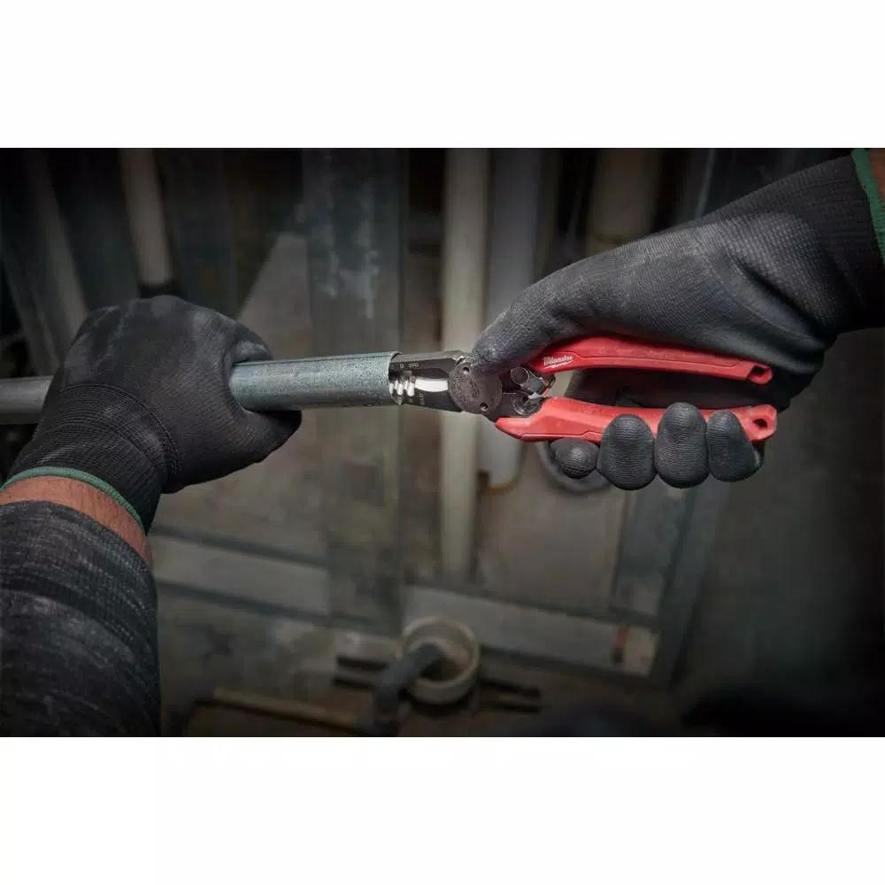 Milwaukee 6-in-1 Electrician Combination Pliers and FASTBACK Utility Knife 2-Pack Set