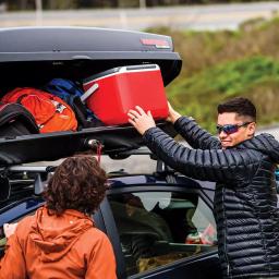 Yakima SkyBox 16 Carbonite Locking Water Resistant Rooftop Cargo Box thumbnail 10