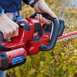 Toro 60V Flex-Force 24 in. Cordless Hedge Trimmer with 2.5 Ah Battery and Charger thumbnail 3