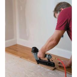 Porter-Cable 16-Gauge 2-1/2 in. Pneumatic Finish Nailer Kit with 900-Piece Bonus Nail Pack thumbnail 4