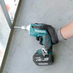 Makita 18V LXT Brushless Cordless Drywall Screwdriver with Push Drive & 5.0Ah Battery thumbnail 11
