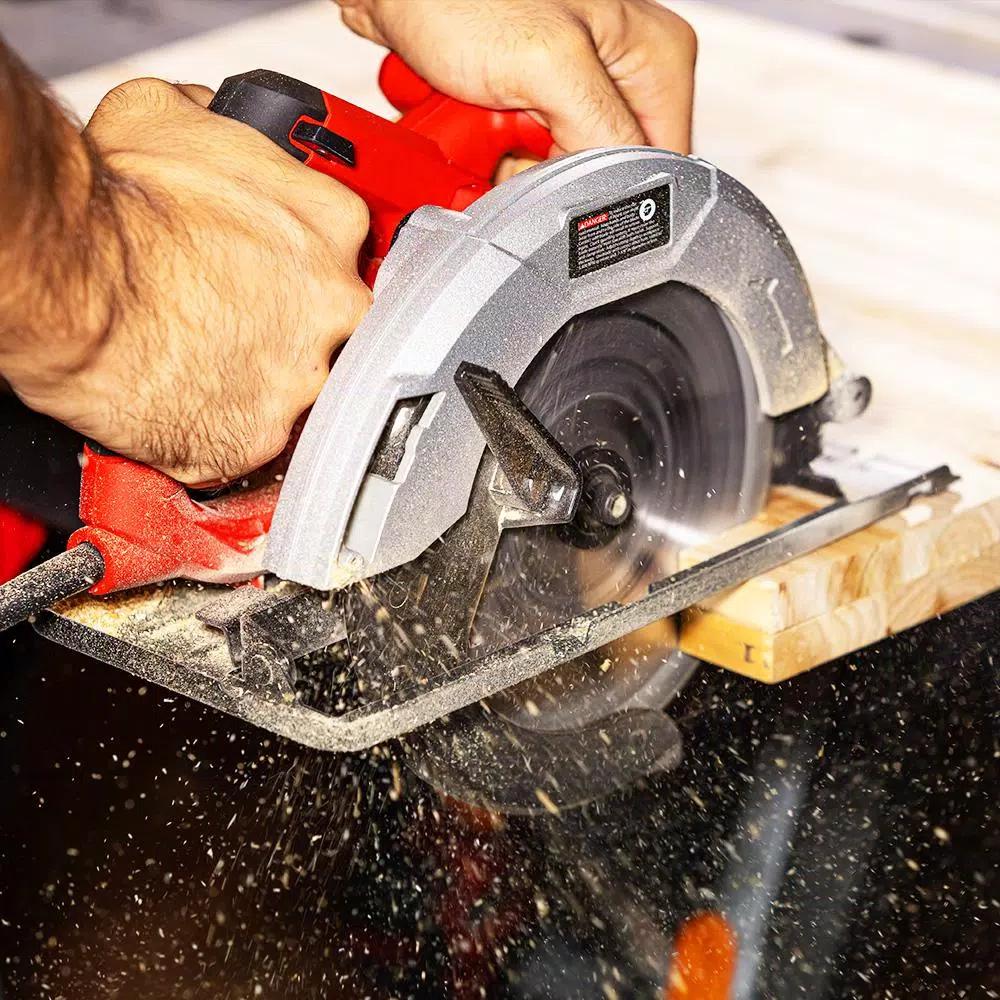 PowerSmart 7-1/4 in. 14 Amp Corded Electric Circular Saw with 5,800 RPM