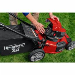 Snapper XD 19 in. 82V Cordless Self-Propelled Mower Kit with StepSense Technology thumbnail 6