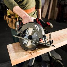 SKIL PWRCore 20V Brushless 6-1/2 in. Cordless Circular Saw Kit with 4.0Ah Battery and Charger thumbnail 7