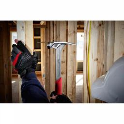 Milwaukee 17 oz. Smooth Face Framing Hammer with Shockshield Grip and Hammer Loop thumbnail 7