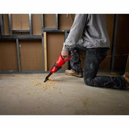 Milwaukee M12 12V Cordless LED Lantern/Flood Light & Compact Vacuum Kit with 3.0 Ah Battery thumbnail 5
