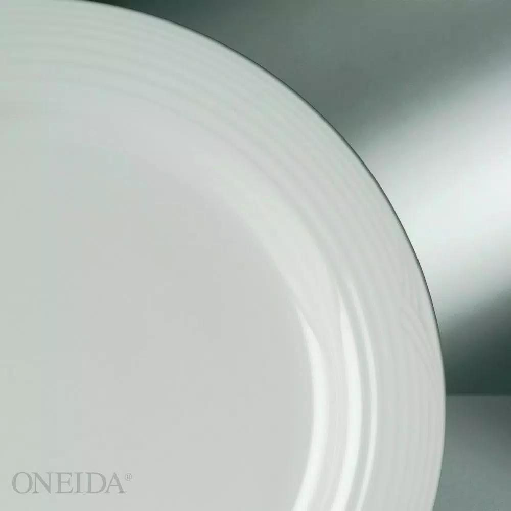 Oneida Glacier 7 oz. White Porcelain Creamers, Set of 12