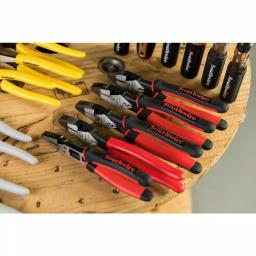 Southwire 9 in. Hi-Leverage Side Cutting Pliers with Crimp Die and Fish Tape Puller thumbnail 4