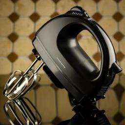 Ovente HM161 5-Speed Electric Hand Mixer, 150W, with Stainless Steel Chrome Beaters and Snap-On Storage Case, Black thumbnail 5