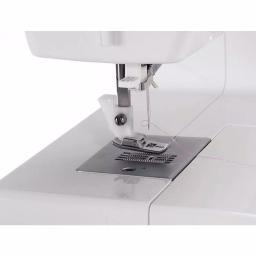 SINGER 3223 Simple Sewing Machine with 23 Built-in Stitches and 4-Step Buttonhole thumbnail 2