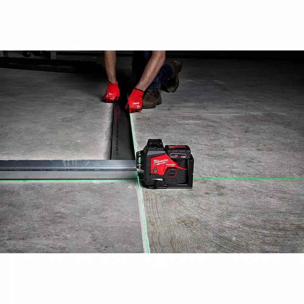 Milwaukee M12 Green 360° 3-Plane Laser Level Kit with 4.0 Ah Battery, Charger, and Case
