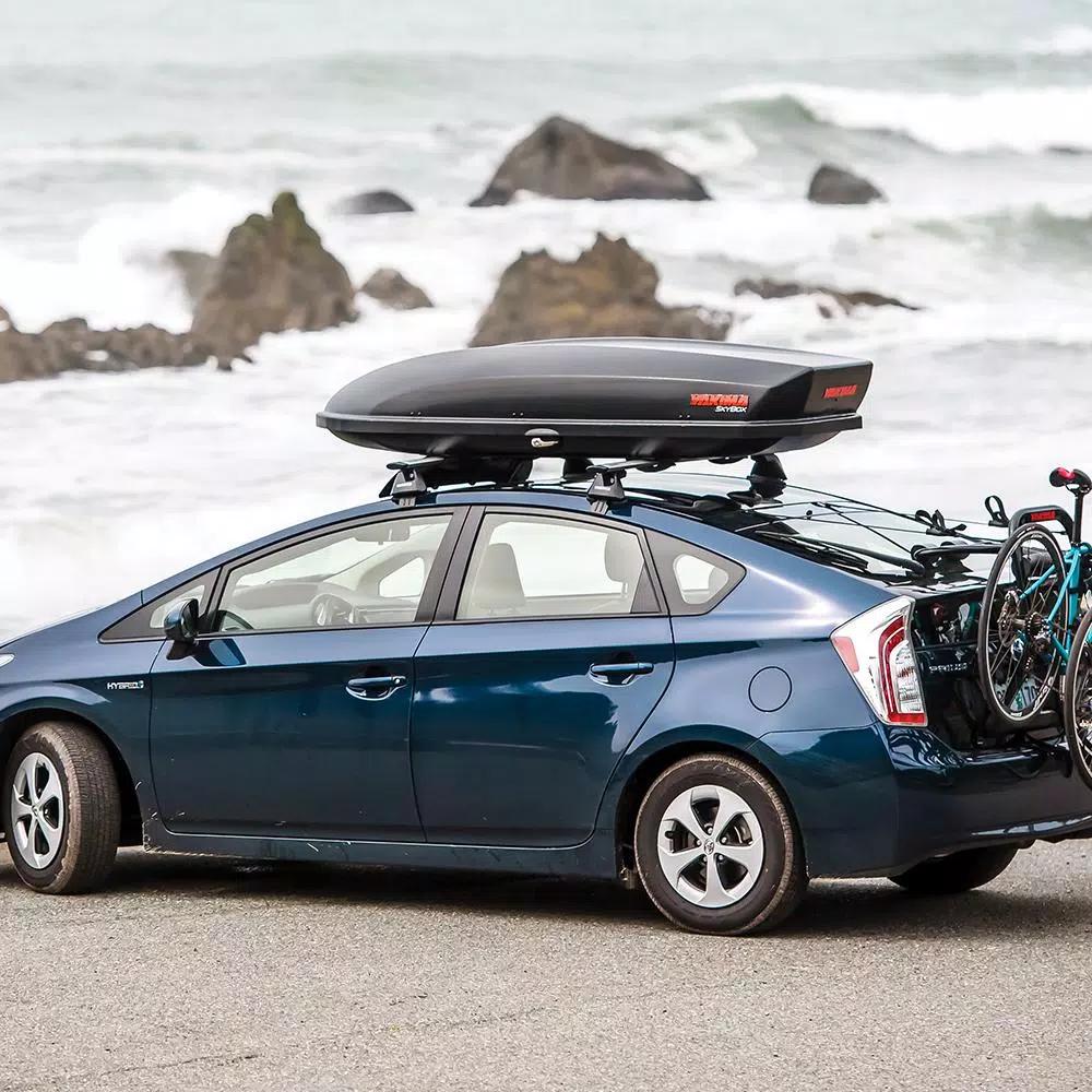 Yakima SkyBox 16 Carbonite Locking Water Resistant Rooftop Cargo Box