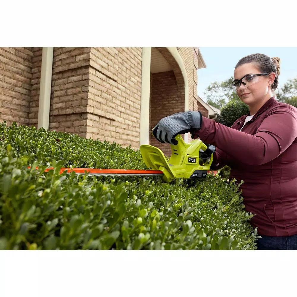 RYOBI ONE+ 18V Lithium-Ion 18 in. Cordless Hedge Trimmer (Tool Only)