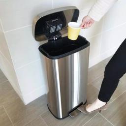 iTouchless SoftStep 8 Gal. Stainless Steel Step Trash Can with Odor Filter and Removable Inner Bucket thumbnail 5