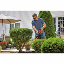 BLACK+DECKER 16 in. Corded Electric Hedge Trimmer with SAWBLADE, 3.0 Amp thumbnail 7