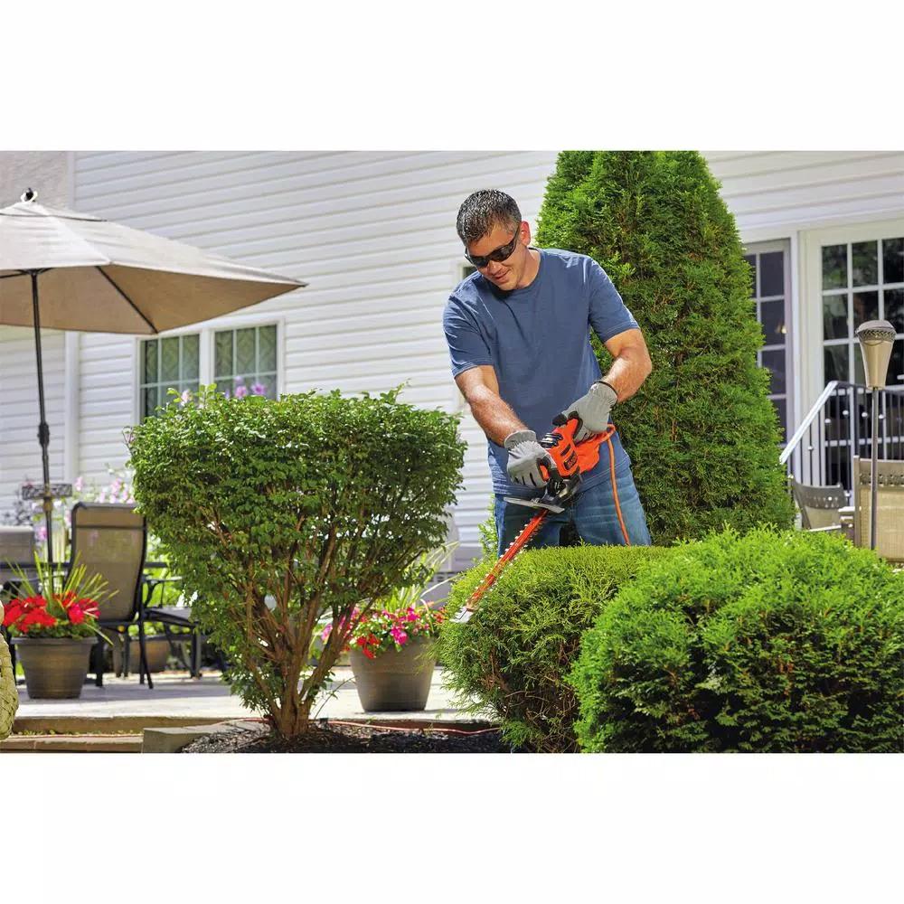 BLACK+DECKER 16 in. Corded Electric Hedge Trimmer with SAWBLADE, 3.0 Amp