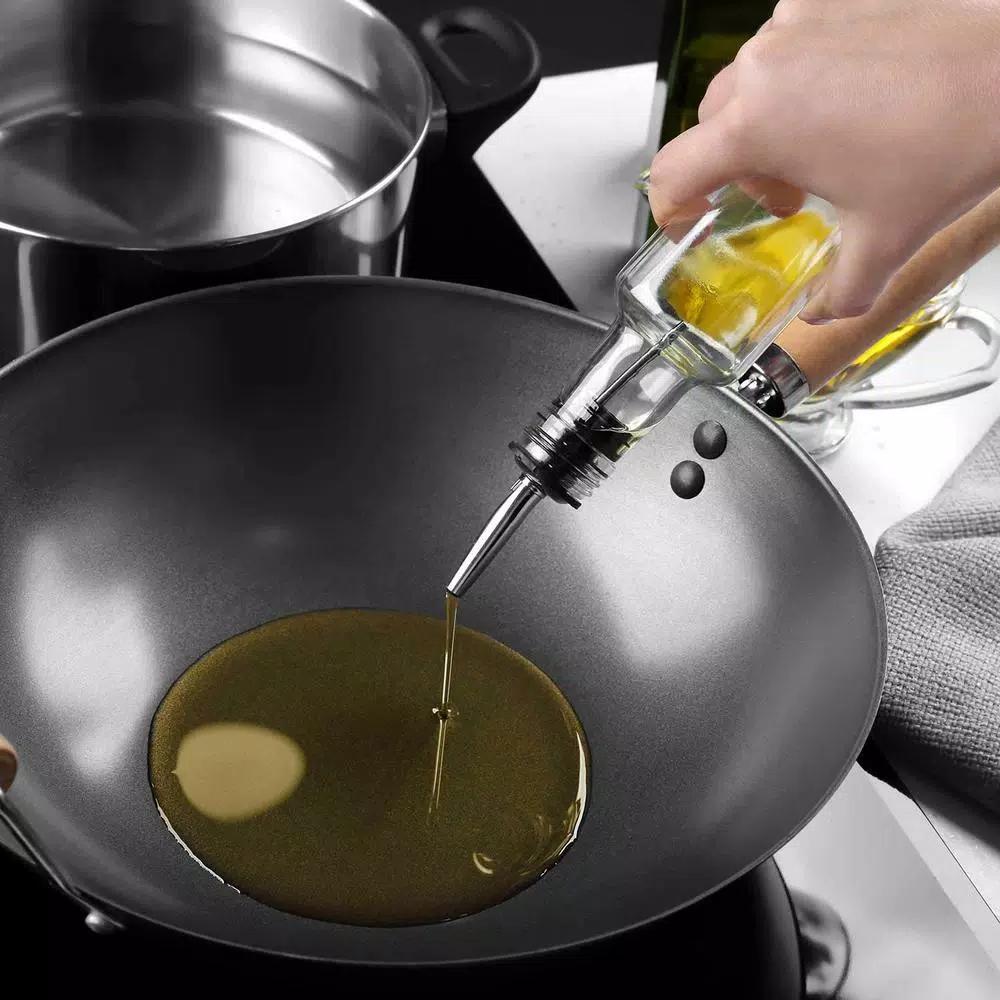 LavoHome 16 oz. Italian Glass Olive Oil and Vinegar Dispenser Set of 2 with Pourer and Funnel