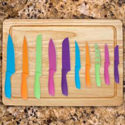 Classic Cuisine 10-Piece Colorful Stainless Steel Knife Set with Magnetic Bar thumbnail 4
