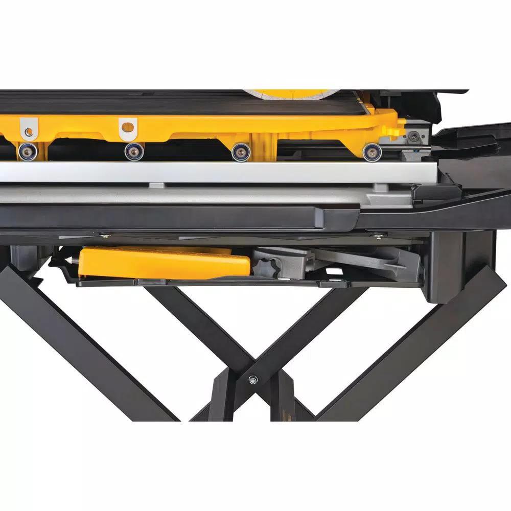 DEWALT 10 in. High Capacity Wet Tile Saw with Stand, 15 Amp Corded Specialty Saw