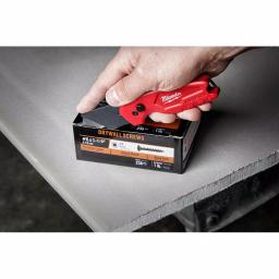 Milwaukee FASTBACK Compact Folding Utility Knife Set with 50-Pack General Purpose Blades thumbnail 5