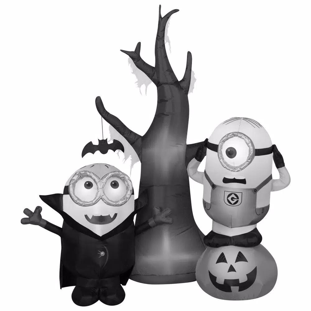 Gemmy 5 ft. Minions Halloween Airblown Inflatable Scene with Tree and Pumpkin