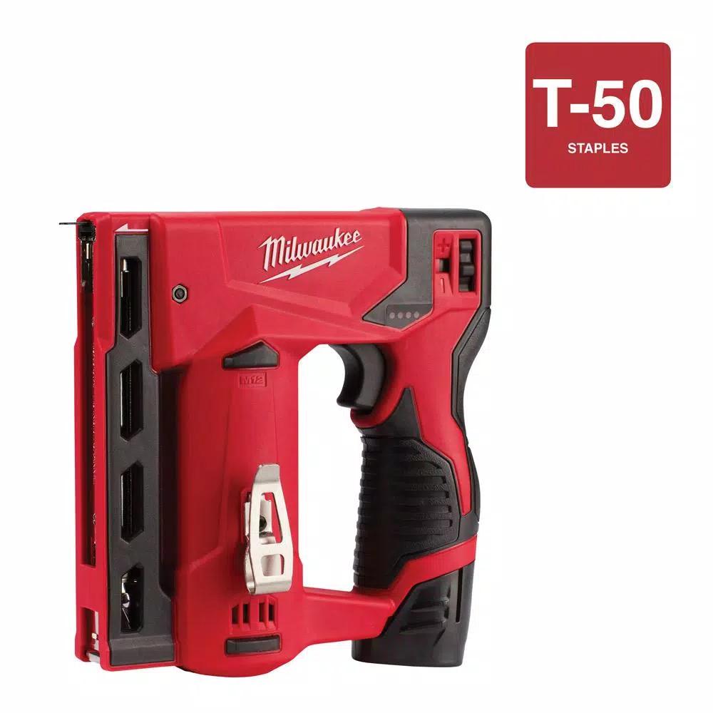 Milwaukee M12 12V Lithium-Ion Cordless 3/8 in. Crown Stapler Kit with 1.5Ah Battery, Charger & Bag