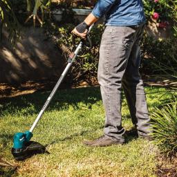 Makita 18V LXT Brushless Cordless String Trimmer Kit with 4.0 Ah Battery, Charger, and Bonus Trimmer Line thumbnail 3