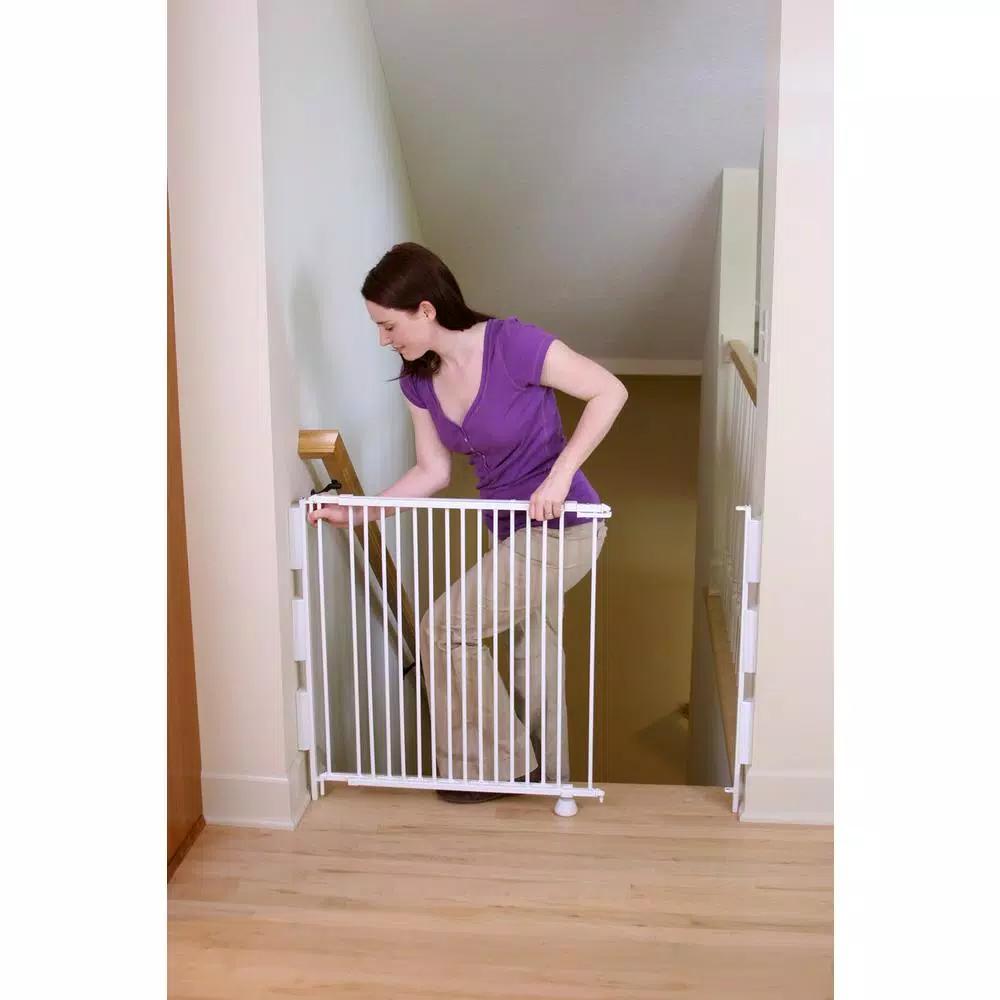 Regalo Extra-Tall 35" Metal Safety Gate for Top of Stairs