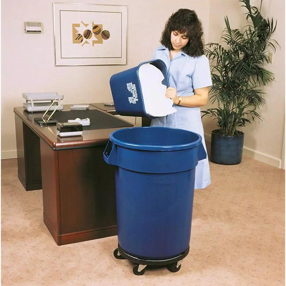 Rubbermaid Commercial Products Rubbermaid Commercial BRUTE Trash Can Dolly, Heavy-Duty with 5 Casters