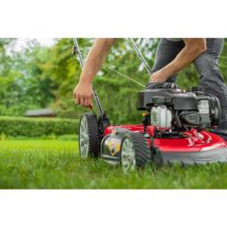 Troy-Bilt TB100 21 in. 140cc Briggs & Stratton Gas Push Lawn Mower with TriAction Cutting System thumbnail 2