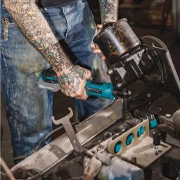 Makita 12V MAX CXT Cordless 3/8 in. and 1/4 in. Sq. Drive Ratchet, Tool Only thumbnail 2