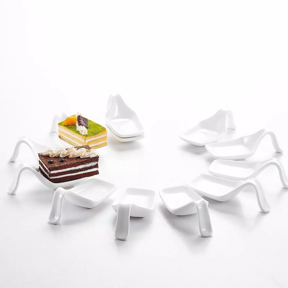 MALACASA 4.3 in. White Porcelain Ramekins Set of 12, Ceramic Serving Dishes for Creme Brulee and Souffle
