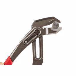 Milwaukee 2-Piece V-Jaw Pliers Set, 8 in. and 10 in. Hex-Jaw Pliers thumbnail 5