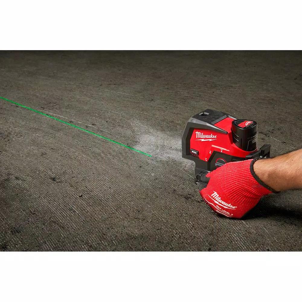 Milwaukee M12 Green Cross Line and Plumb Points Laser Level Kit with 3.0 Ah Battery