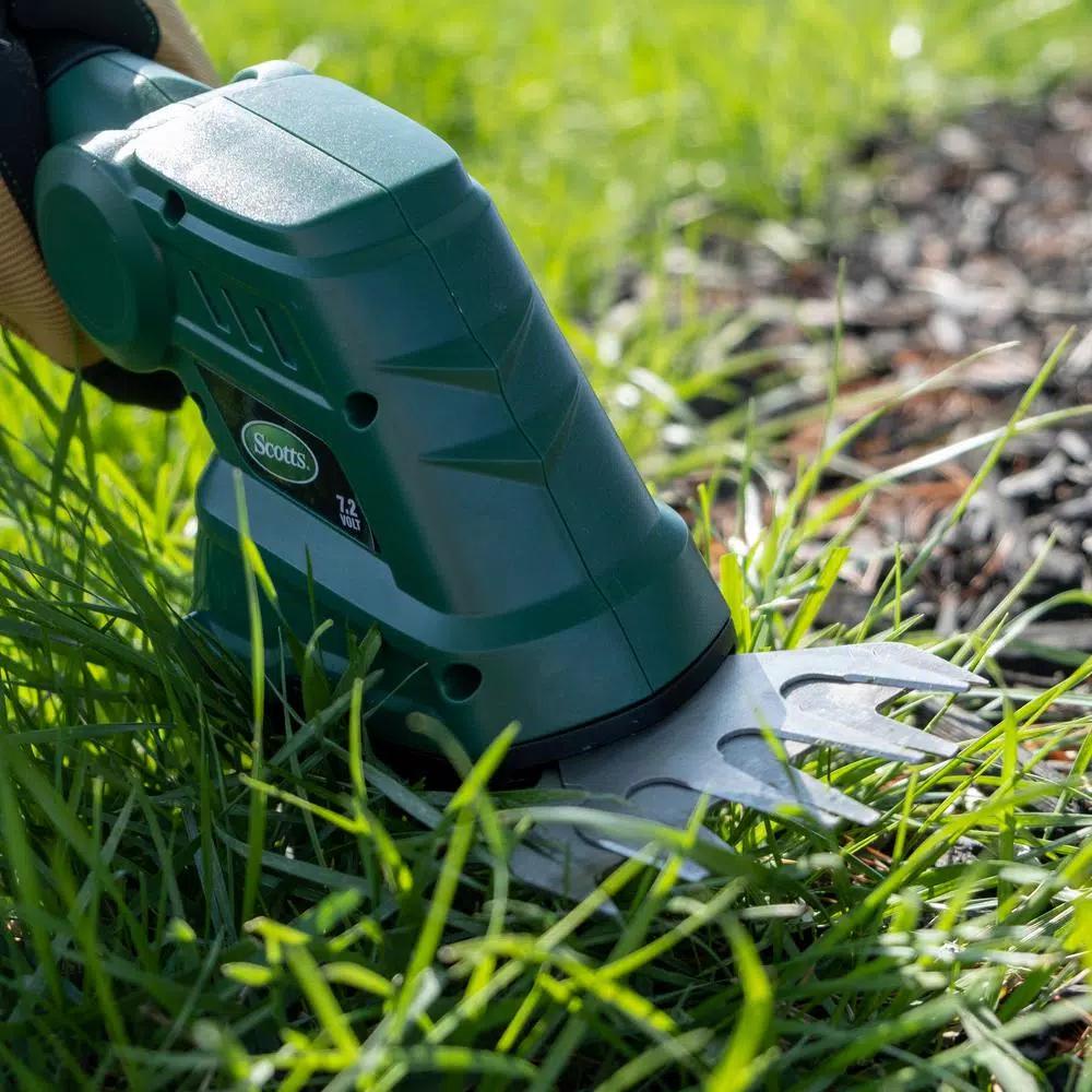 Scotts 7.2V Cordless Grass and Shrub Shear Combo with 2 Ah Lithium-Ion Battery and Charger