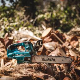 Makita 18V X2 LXT 36V Cordless Blower and 14 in. Top Handle Chainsaw Combo Kit with (2) 5 Ah Batteries & Charger thumbnail 11