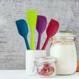 OVENTE Premium Silicone Spatula Set, 4-Piece Heat-Resistant Non-Stick Spatulas with Stainless Steel Core thumbnail 4