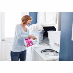 Clorox Splash-Less Bleach Liquid, Fresh Meadow Scent, 116 oz thumbnail 2