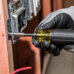 Klein Tools 14-in-1 Multi-Bit Adjustable Length Screwdriver with Impact Rated Blade thumbnail 4