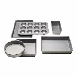 Chicago Metallic Commercial II 6-Piece Non-Stick Aluminized Steel Bakeware Set thumbnail 1