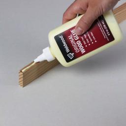DAP Weldwood Carpenter's Wood Glue, Professional Grade Aliphatic Resin, 8 oz. thumbnail 2