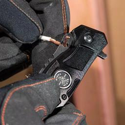 Klein Tools Electrician's Pocket Knife with Stainless Steel Drop Point Blade thumbnail 5