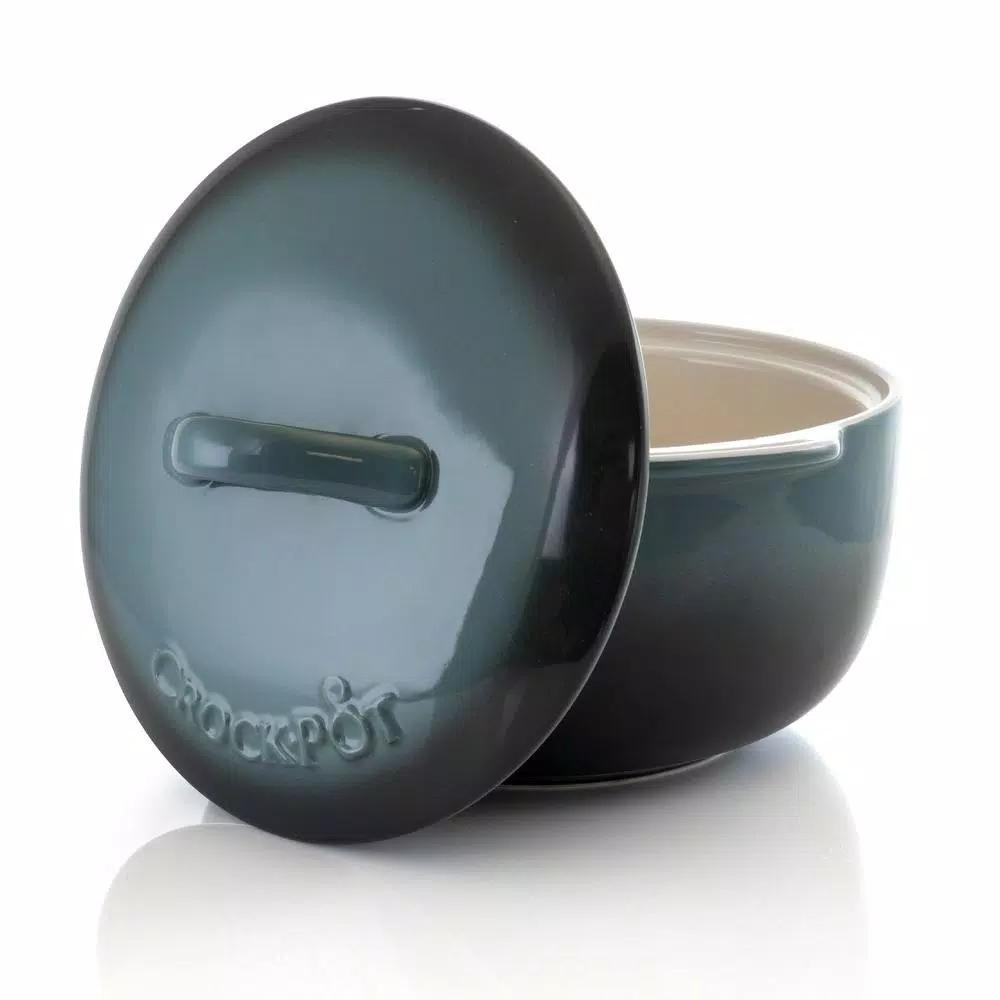 Gibson Artisan 2.3 Qt. Stoneware Casserole Dish with Lid, Gradient Gray