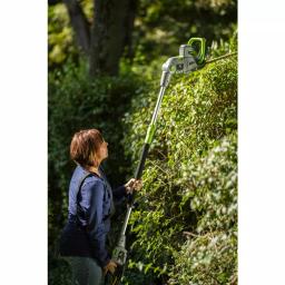 Earthwise 2-in-1 18 in. 4.5 Amp Electric Multi-Tool Pole and Hedge Trimmer thumbnail 5