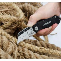 Husky 2-Piece Folding Lock-Back Utility Knife Set with 10 Blades thumbnail 4