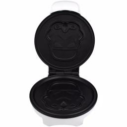 Uncanny Brands Star Wars Stormtrooper American Waffle Maker - White & Black thumbnail 1